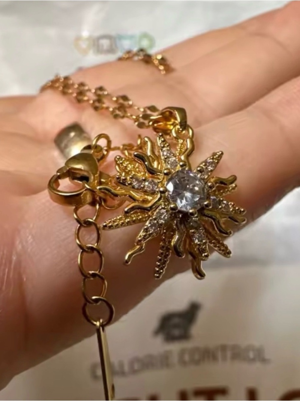Flower Pendant Stainless Steel
Necklaces Antique Gold 18K
Gold Rotating - Picture 4 of 4